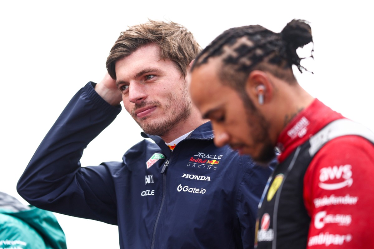 A Forma-1-en kívül csaphat össze Verstappen és Hamilton!